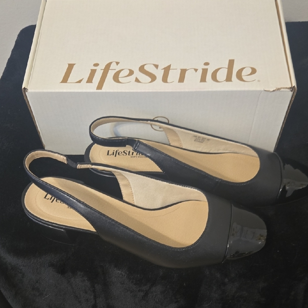 Life Stride Women's Classic Black Slingback Heels - Picture 3 of 8